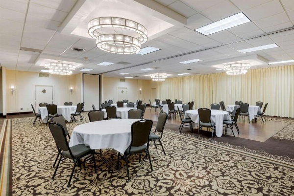 Clarion Inn Elmira Horseheads image 25