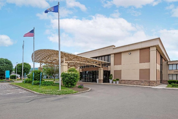 Clarion Inn Elmira Horseheads image 3